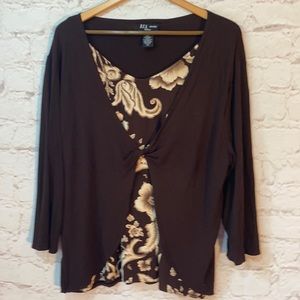 D.E.A NEW YORK LONG SLEEVED TOP